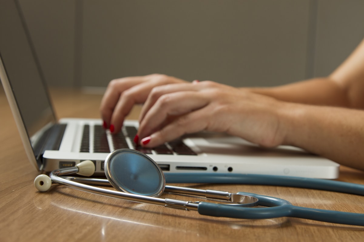 Virtual Wards and Wearables: The Next Frontier in AI Readmission Prevention